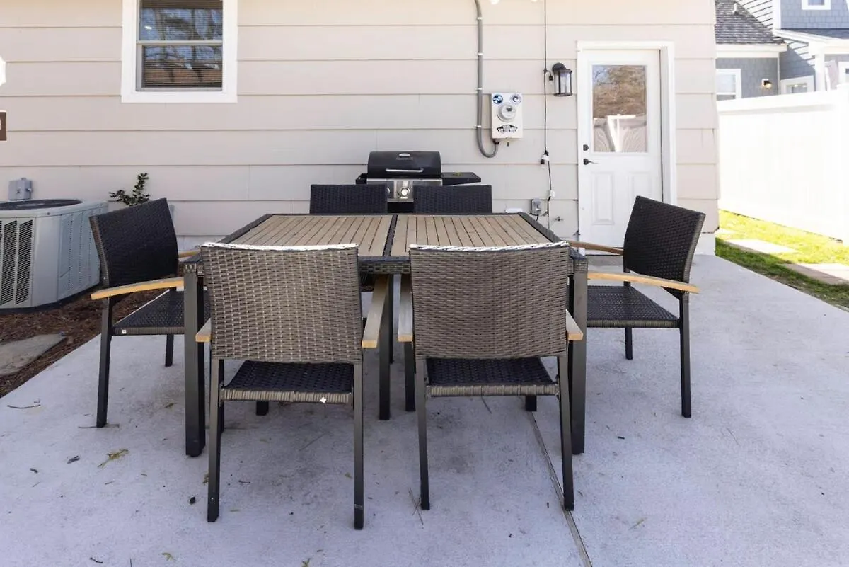Holiday home The Beach Vibe With Hot Tub 8 Min To The Beach Virginia Beach United States