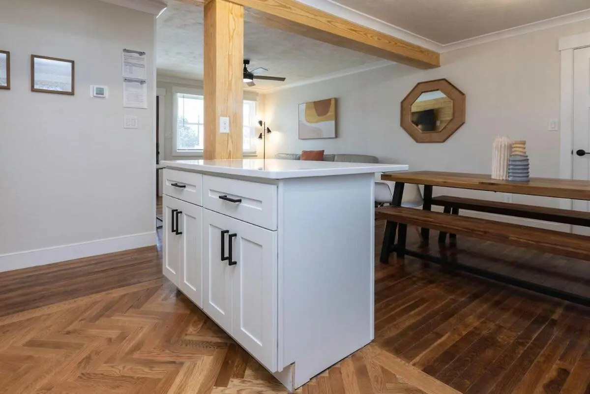 Holiday home The Beach Vibe With Hot Tub 8 Min To The Beach Virginia Beach United States