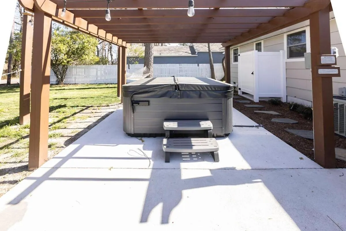 Holiday home The Beach Vibe With Hot Tub 8 Min To The Beach Virginia Beach United States