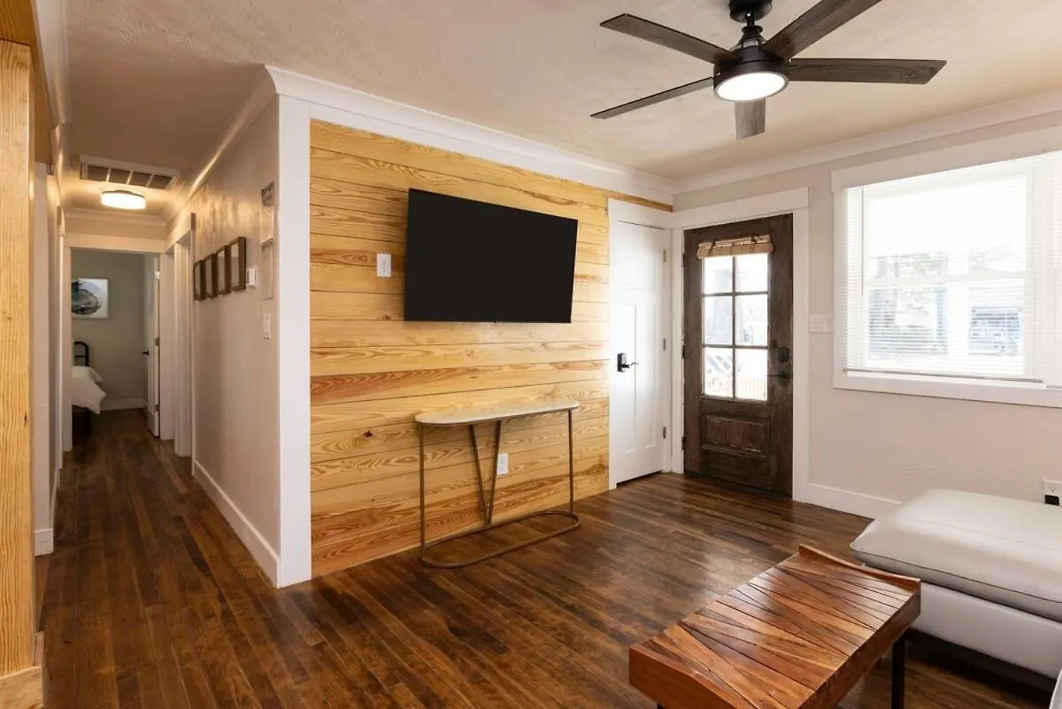 Ferienhaus The Beach Vibe With Hot Tub 8 Min To The Beach Virginia Beach